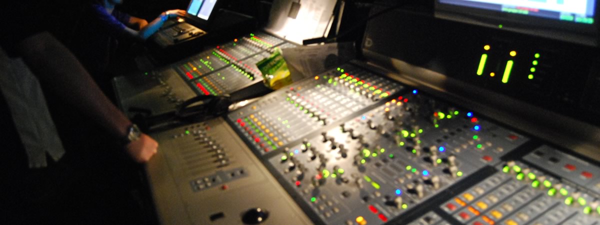Service audio, service luci, attrezzatura per eventi e spettacoli.